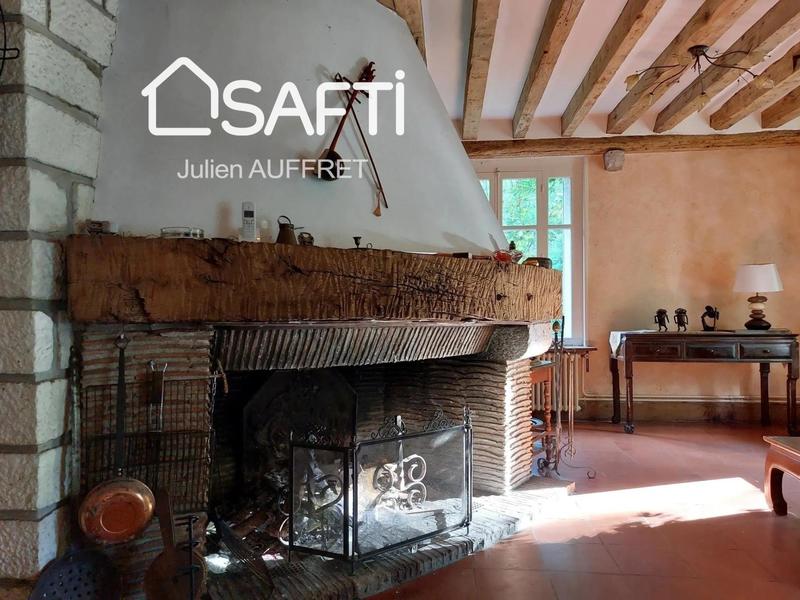 Maison - 282 m² - 11 pièces