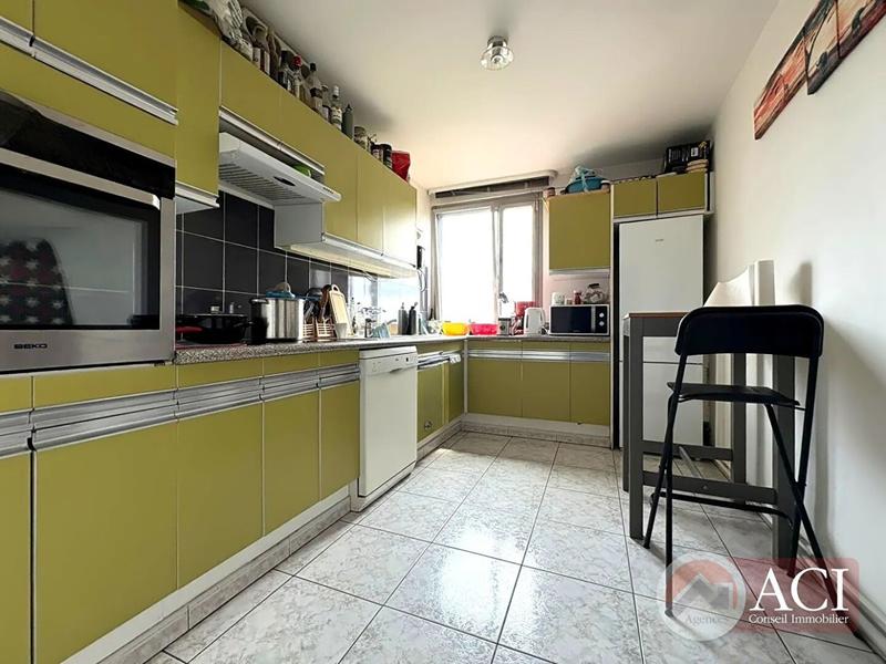 Appartement - 82 m² - 4 pièces