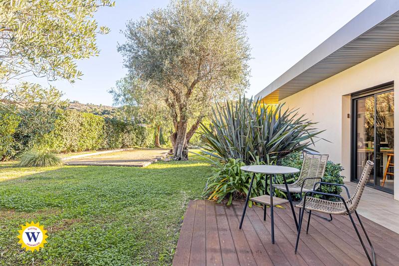 Maison - 194 m² - 5 pièces