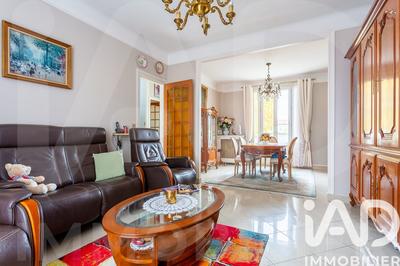 Maison - 188 m² - 7 pièces