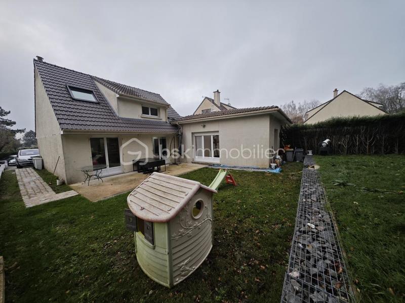 Maison - 130 m² - 7 pièces