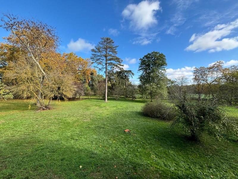 Appartement - 223 m² - 6 pièces