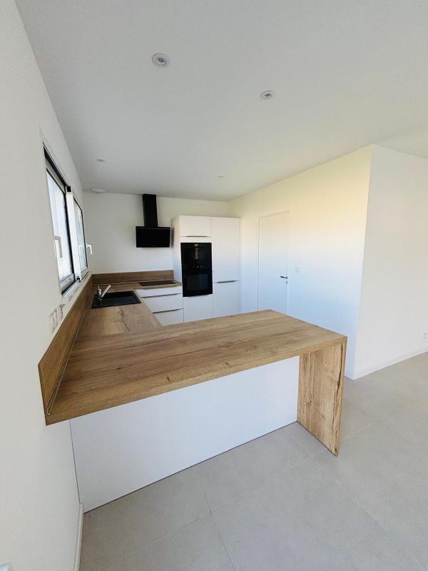 Maison - 92 m² - 5 pièces