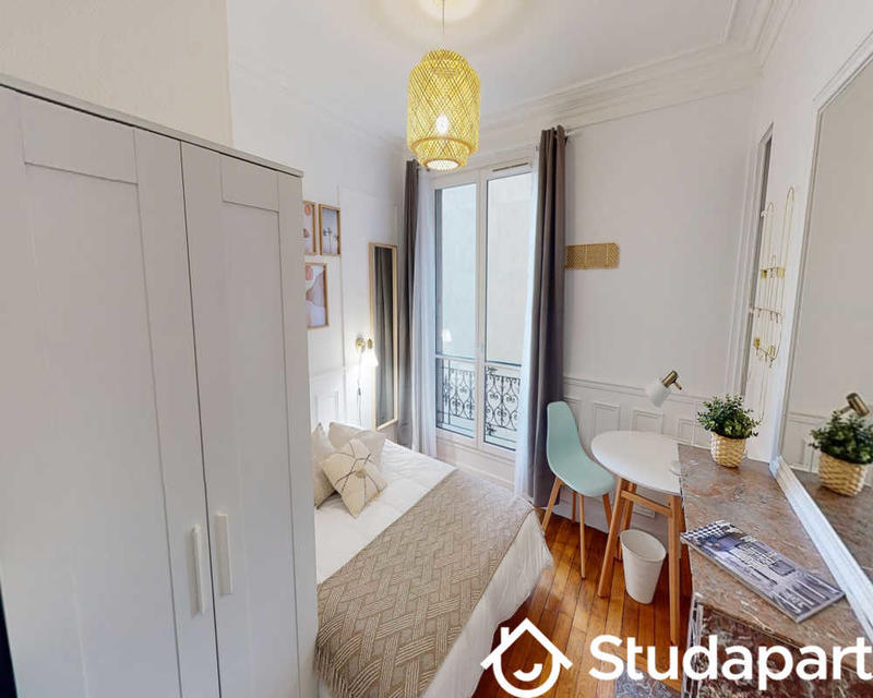 Chambre - 100 m² - 1 pièce