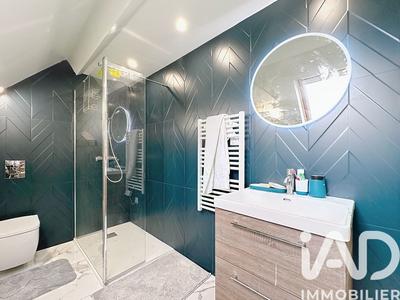 Maison - 190 m² - 9 pièces