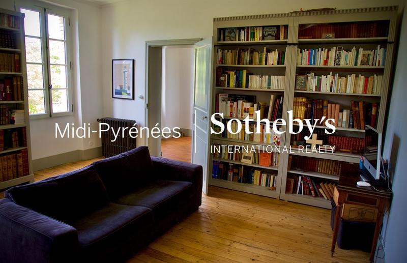 Maison de maîtres - 265 m² - 7 pièces