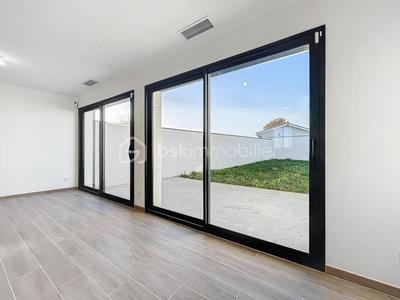 Maison - 110 m² - 5 pièces