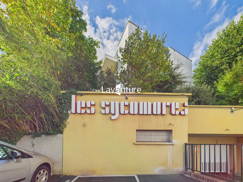 Appartement - 83 m² - 4 pièces