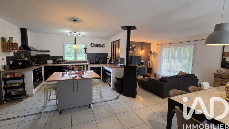 Maison - 105 m² - 4 pièces