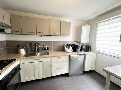 Maison - 93 m² - 4 pièces