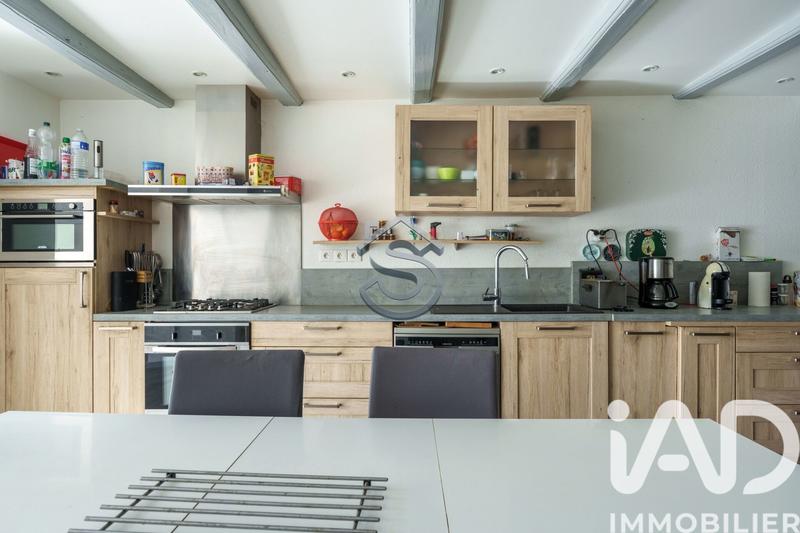 Maison - 243 m² - 7 pièces