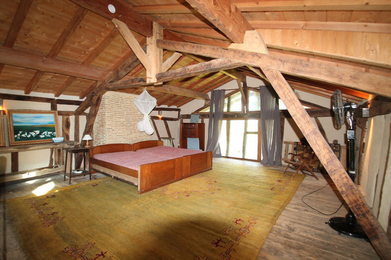 Maison - 334 m² - 7 pièces