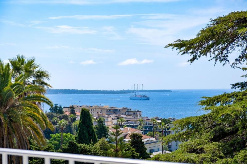 Appartement - 126 m² - 4 pièces