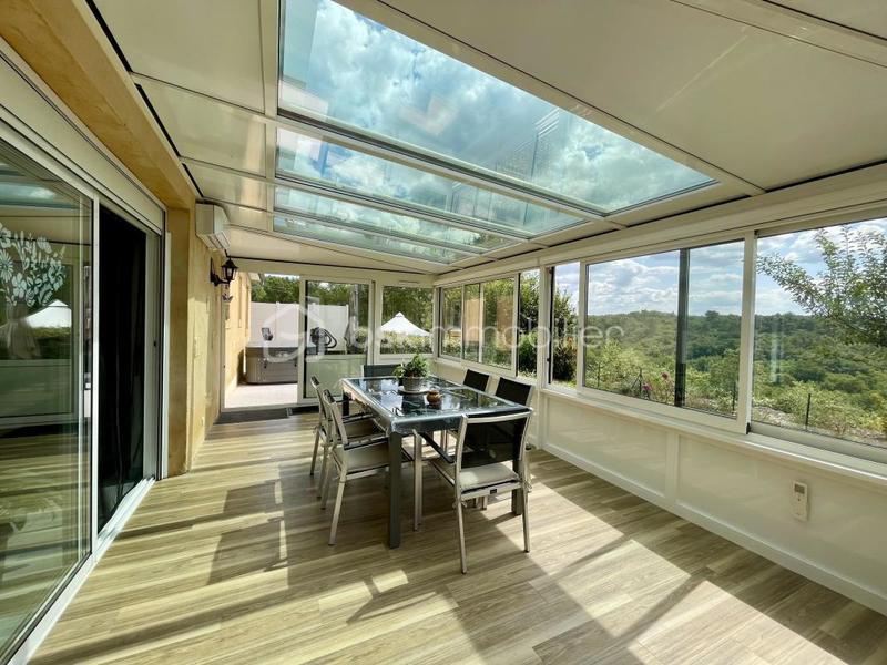 Maison traditionnelle - 122 m² - 5 pièces