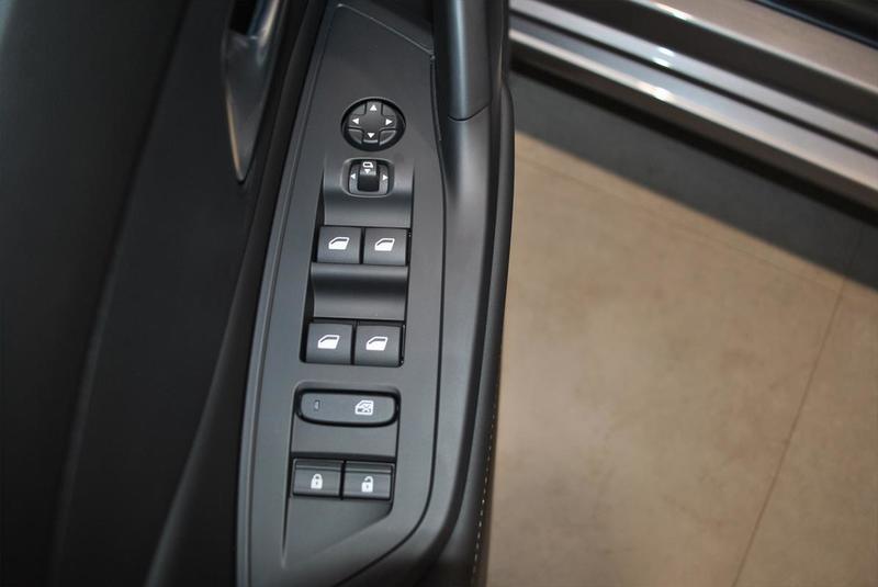 Peugeot 308 Sw III 1.2 Puretech 130 Eat8 - 24 990