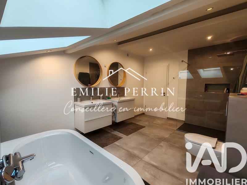 Maison de campagne - 275 m² - 10 pièces