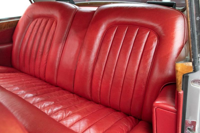 Rolls-Royce Flying Spur Sedan