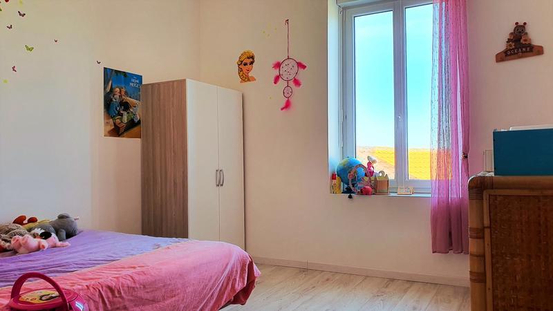 Maison - 178 m² - 8 pièces