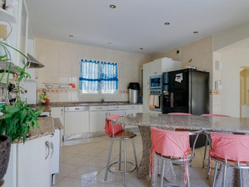 Maison - 350 m² - 7 pièces