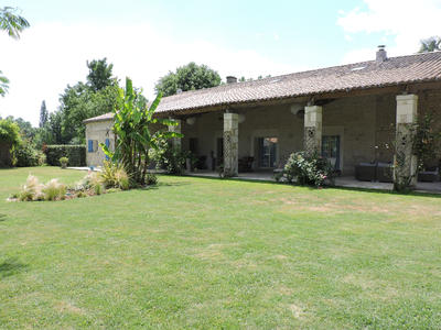 Maison - 310 m² - 10 pièces