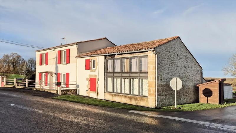 Maison - 225 m² - 8 pièces
