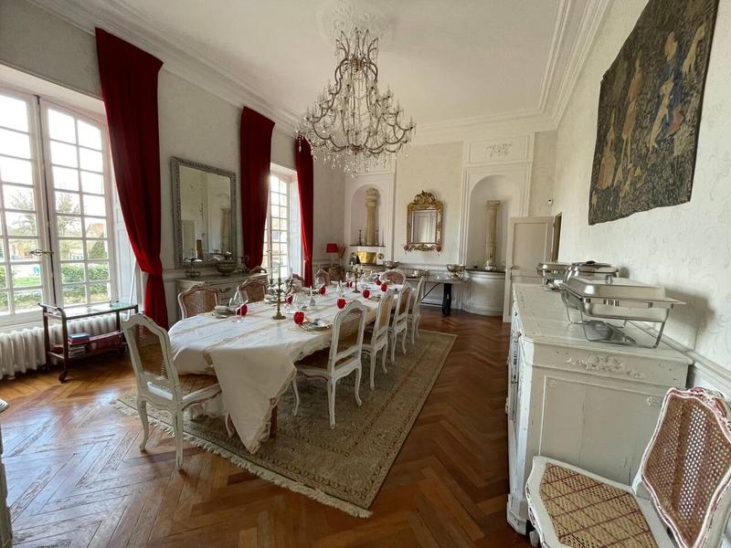 Manoir - 950 m² - 18 pièces