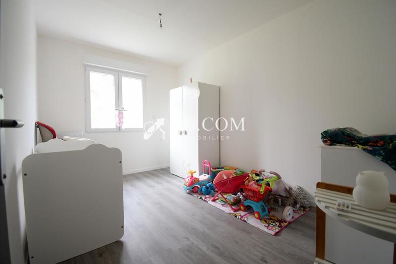 Pavillon - 94 m² - 5 pièces