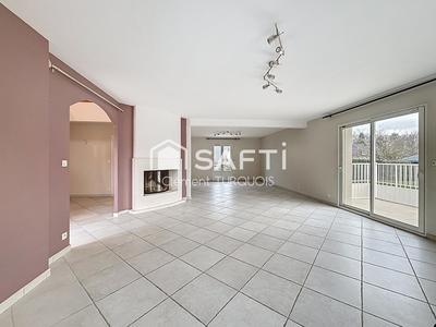 Maison - 208 m² - 8 pièces