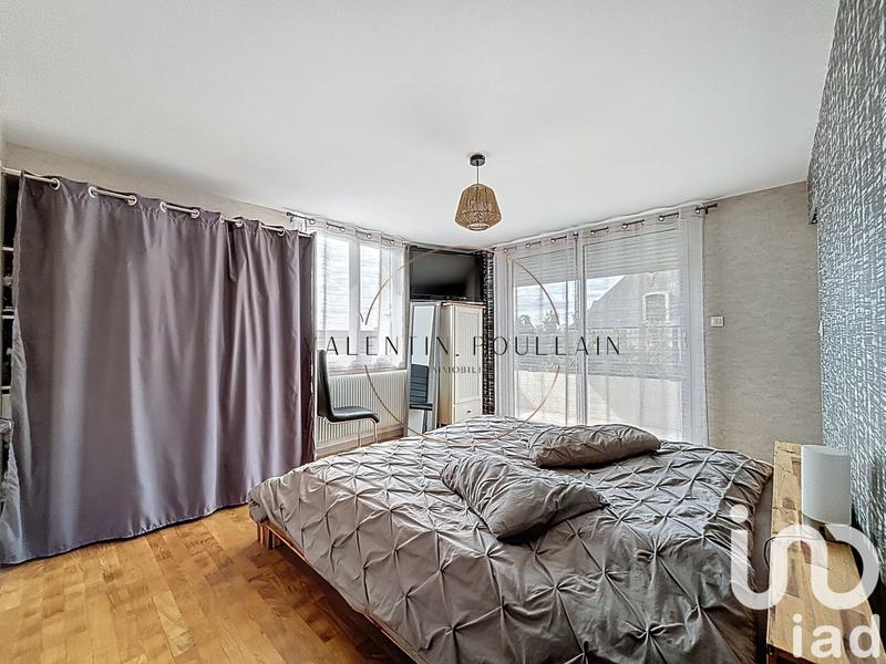 Maison - 181 m² - 7 pièces