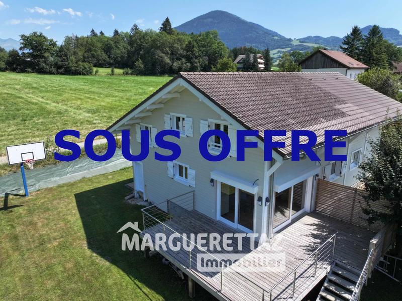Maison - 237 m² - 7 pièces