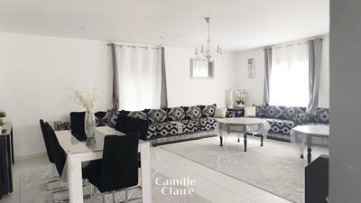 Maison - 234 m² - 6 pièces