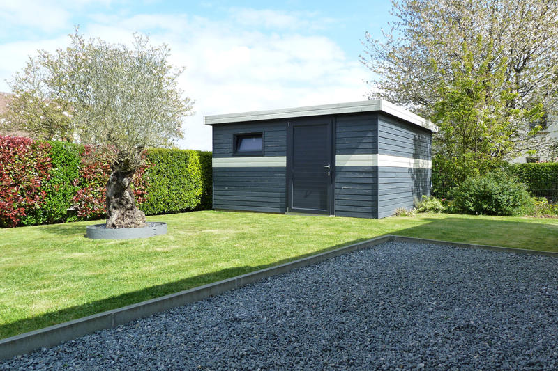 Maison - 201 m² - 9 pièces