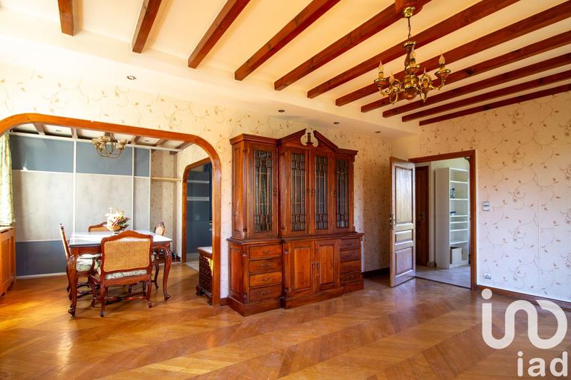 Maison - 180 m² - 7 pièces