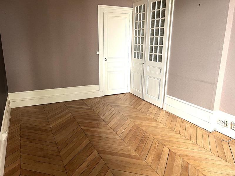 Appartement - 90 m² - 4 pièces