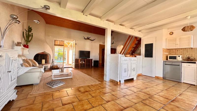 Maison - 104 m² - 4 pièces