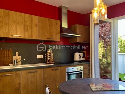 Maison - 144 m² - 6 pièces