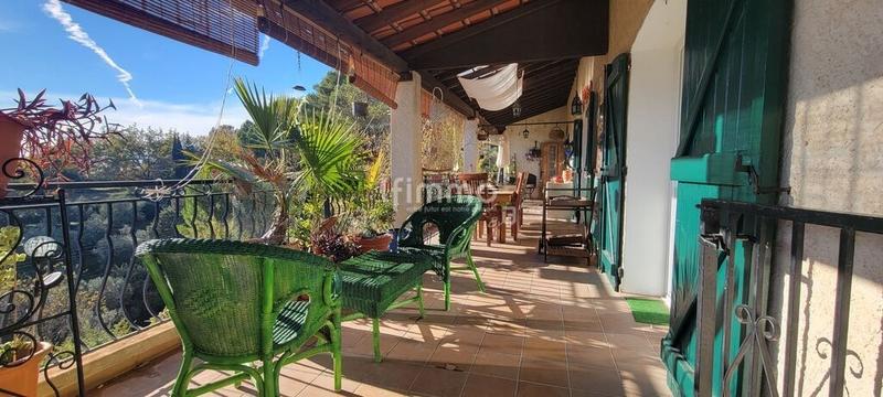 Maison - 220 m² - 7 pièces