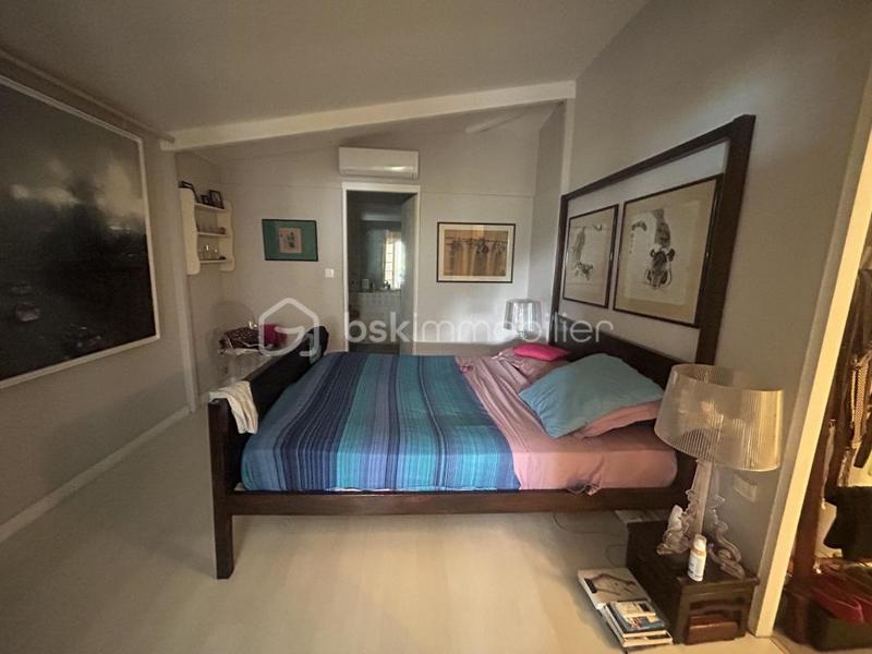 Villa - 185 m² - 6 pièces