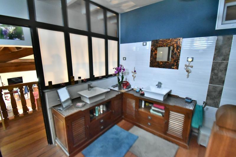 Maison en pierre - 162 m² - 4 pièces