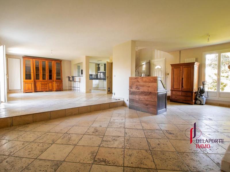 Maison traditionnelle - 168 m² - 6 pièces