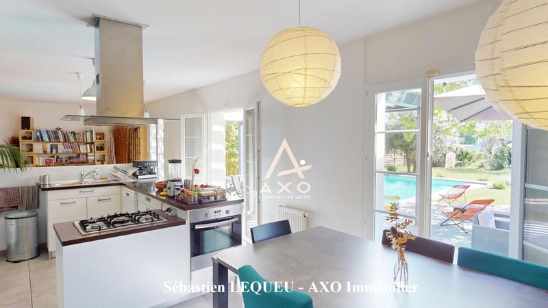 Maison contemporaine - 177 m² - 6 pièces