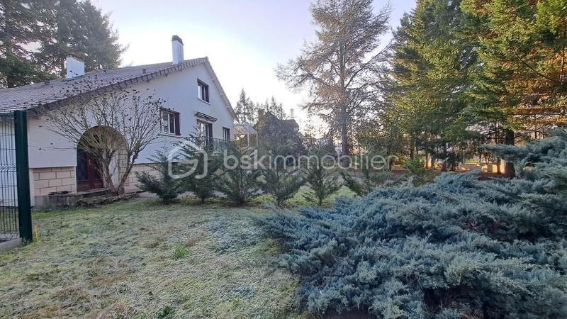 Propriété - 230 m² - 10 pièces