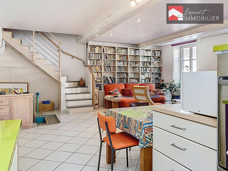 Maison - 180 m² - 6 pièces