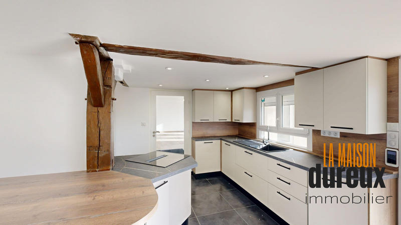 Maison - 101 m² - 5 pièces