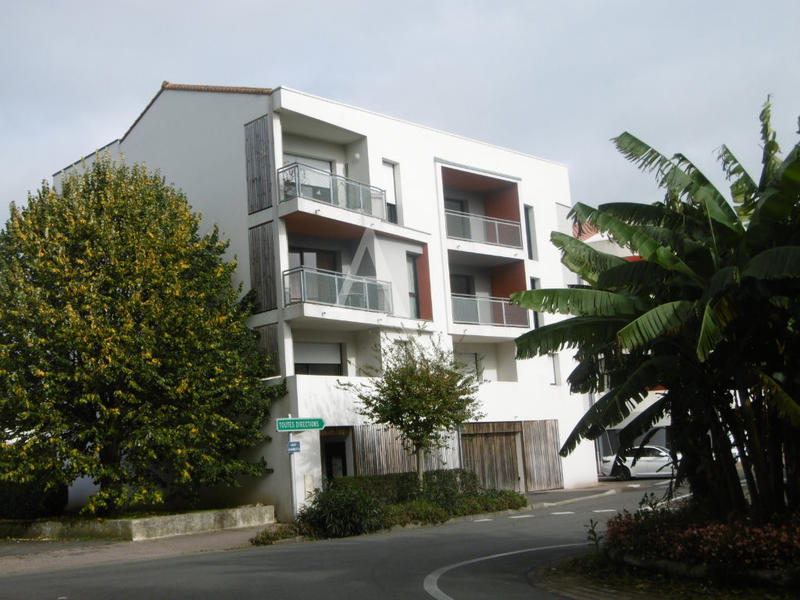 Appartement - 79 m² - 3 pièces