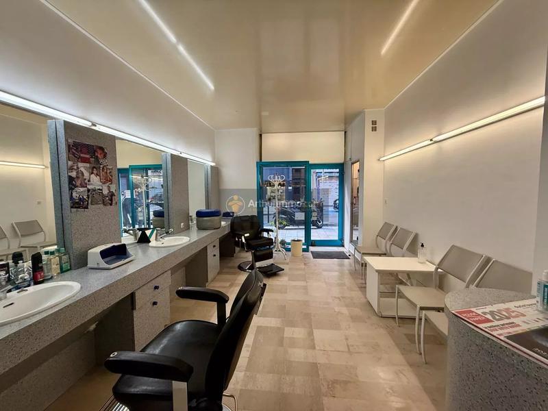 Bureau - 24 m² - 1 pièce