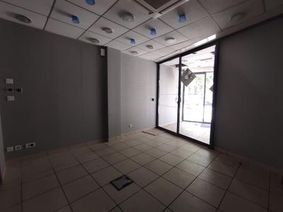 Local d'activités - 56 m² - 4 pièces