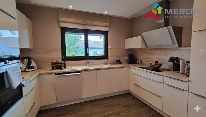 Maison - 136 m² - 5 pièces