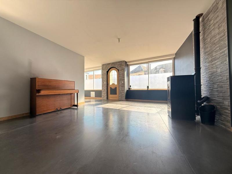 Maison - 290 m² - 7 pièces