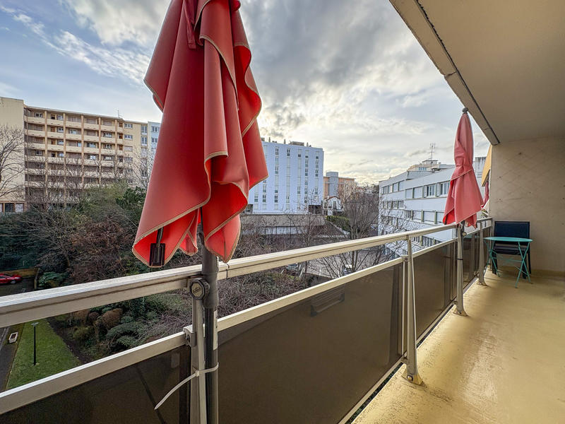 Appartement - 99 m² - 5 pièces